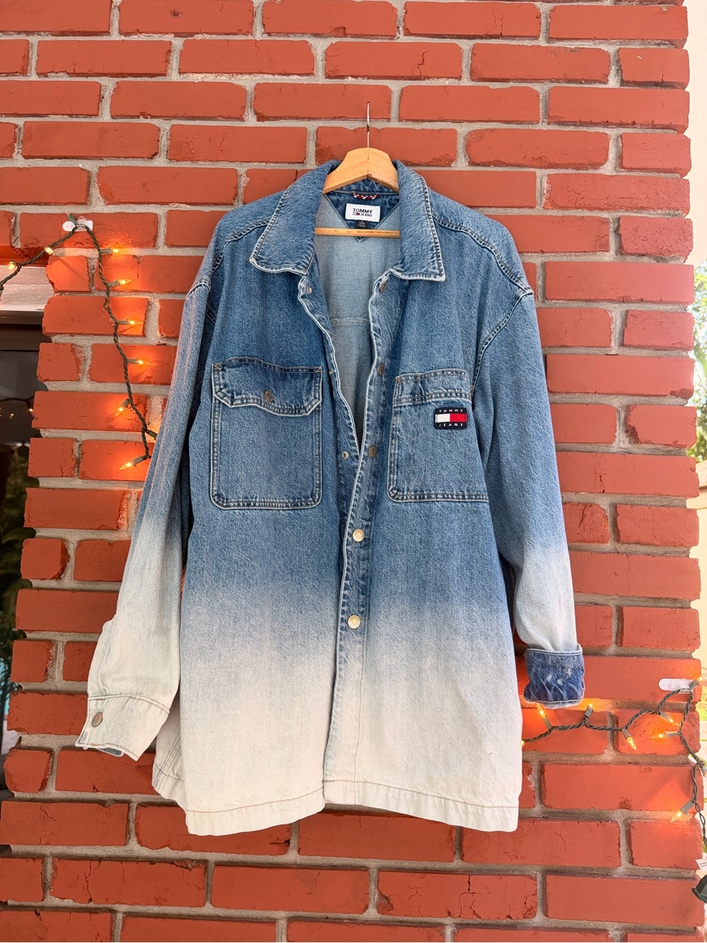 Tommy Hilfiger (Tommy Jeans) Light to Medium Blue Denim Jacket